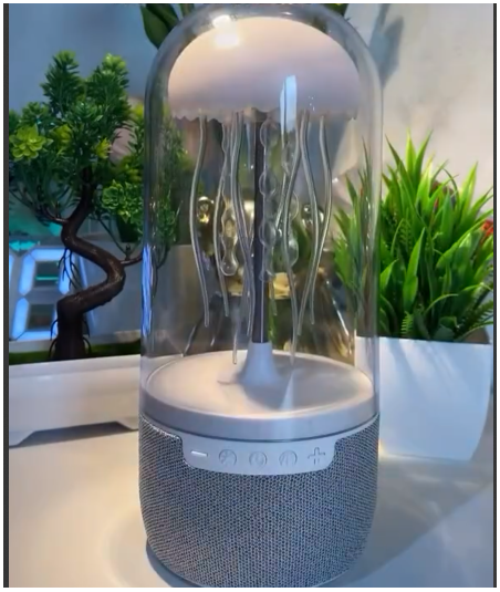 Meduza Dizaynlı Stolüstü LED Lampa – Rəngarəng İşıq Effektləri ilə Rahatlaşdırıcı Atmosfer
