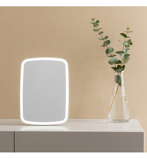 İşıqlı Sensorlu Güzgü – Qatlanan LED Makiyaj Güzgüsü
