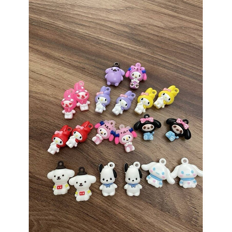 Sanrio Hello Kitty & Kuromi Sirli Qutu Dəsti (20 Fiqur) | dopamin.az