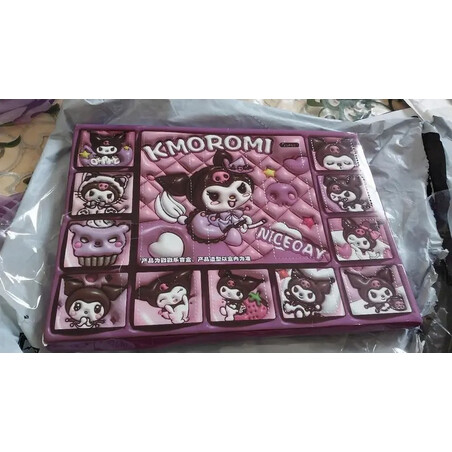 Sanrio Hello Kitty & Kuromi Sirli Qutu Dəsti (20 Fiqur) | dopamin.az